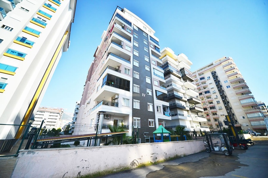 3+1 Luxury Apartment with Castle and Mountain Views, Alanya