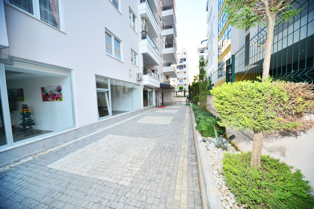 3+1 Luxury Apartment with Castle and Mountain Views, Alanya