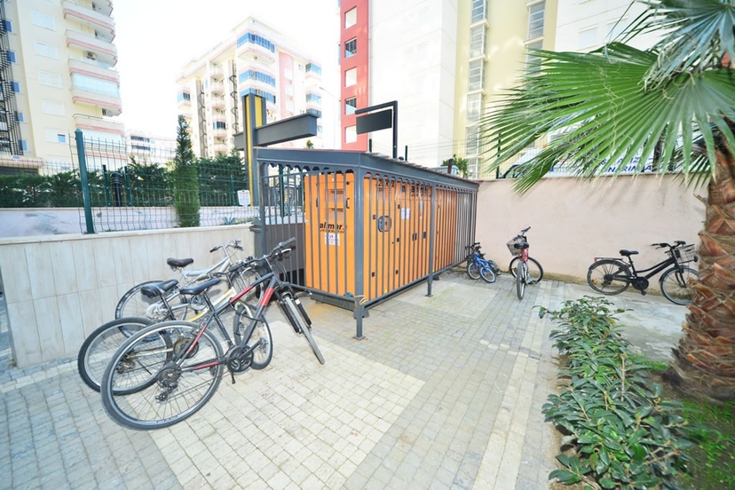 3+1 Luxury Apartment with Castle and Mountain Views, Alanya
