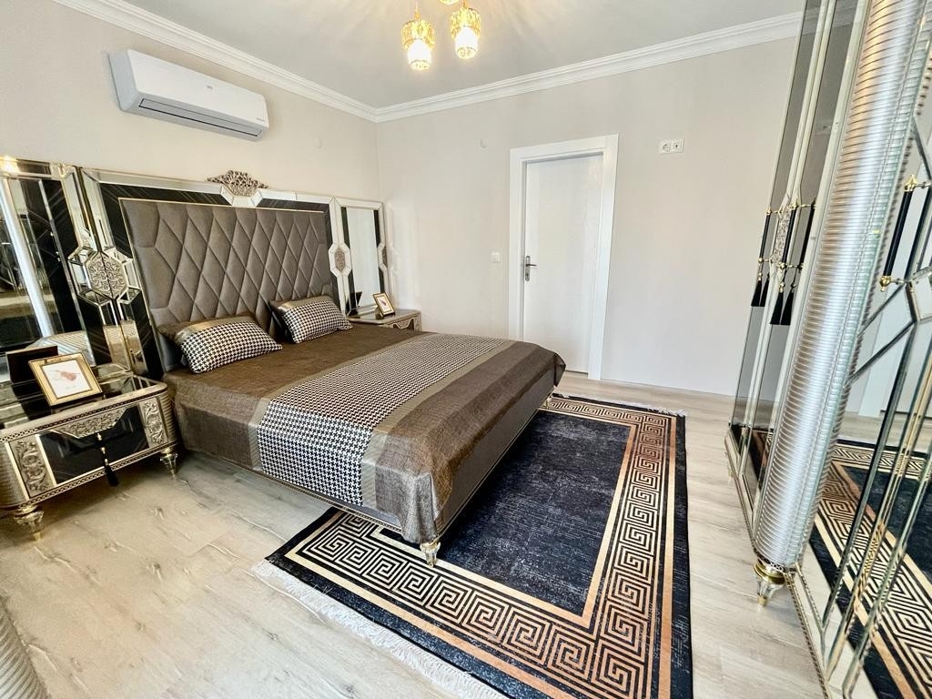 Luksus 2+1 Lejlighed med Slot og Bjerg Udsigt, Alanya - Mahmutlar