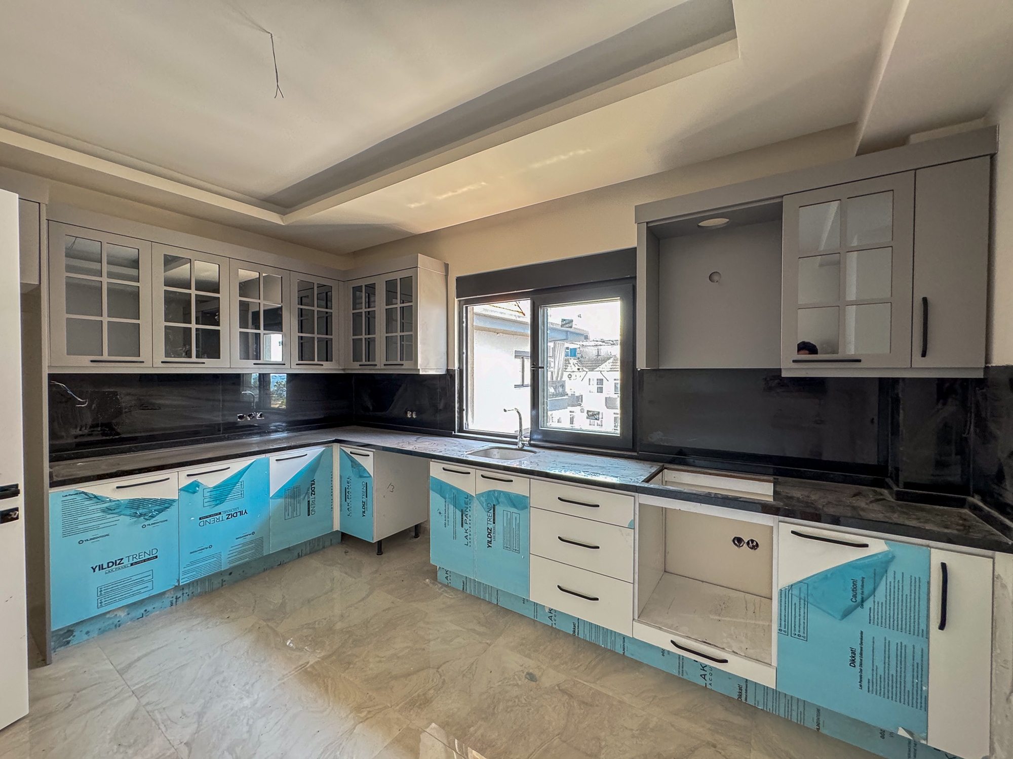 Luxuriöses 4+1 Apartment mit atemberaubendem Ausblick, Alanya Zentrum