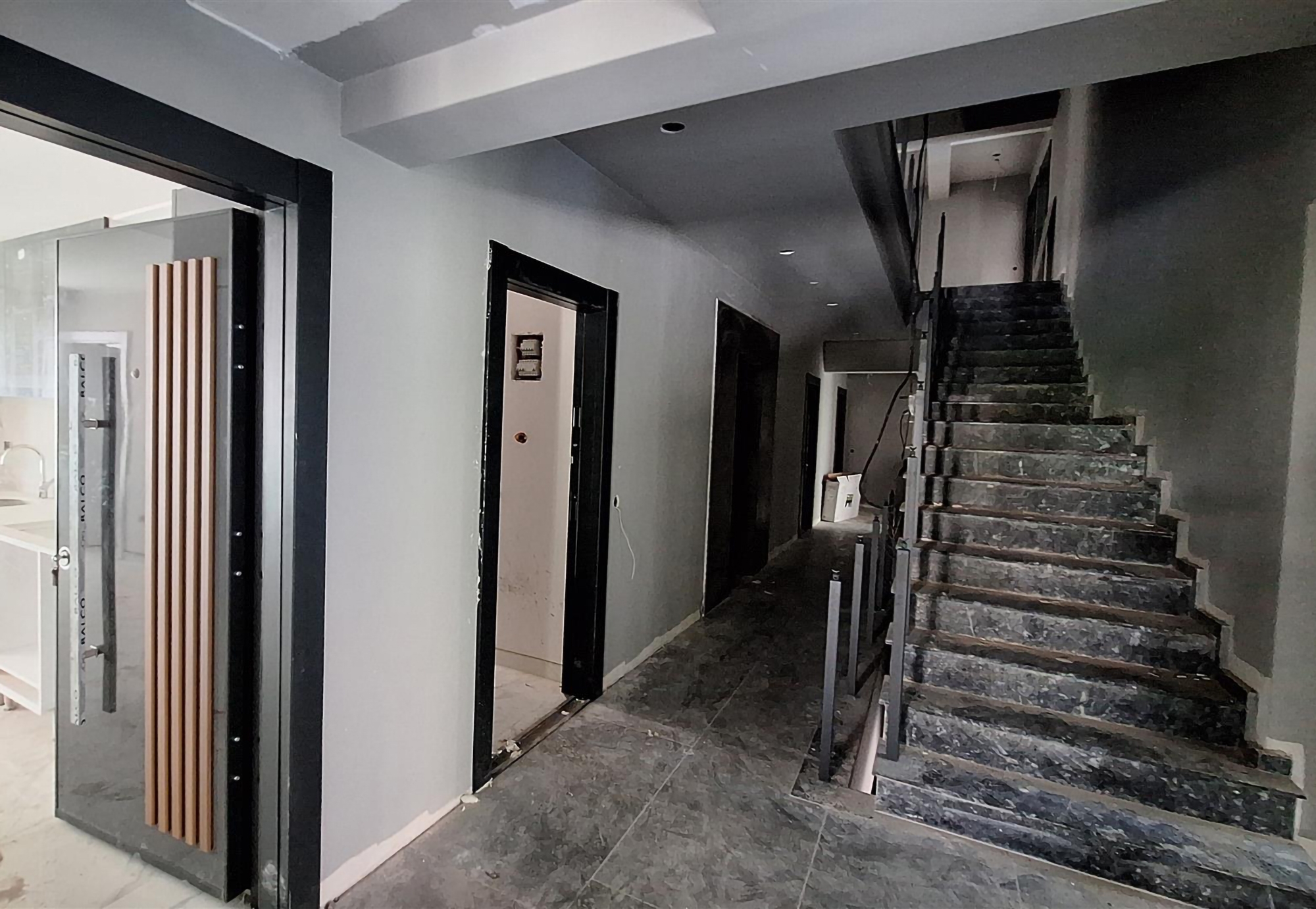 Luxuriöses 1+1 Apartment mit Bergblick, Alanya Zentrum