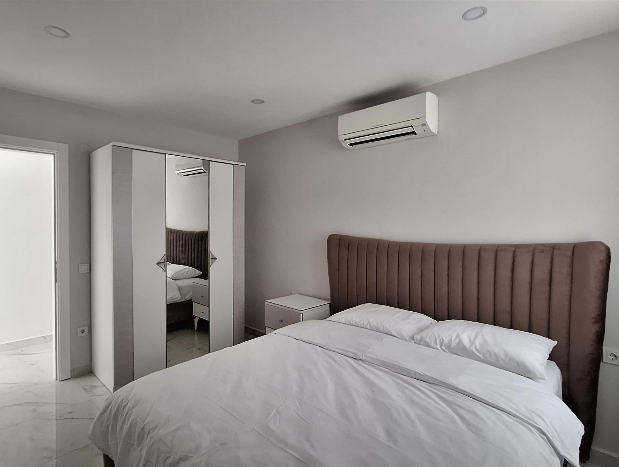 Luxuriöses 1+1 Apartment mit Bergblick, Alanya Zentrum