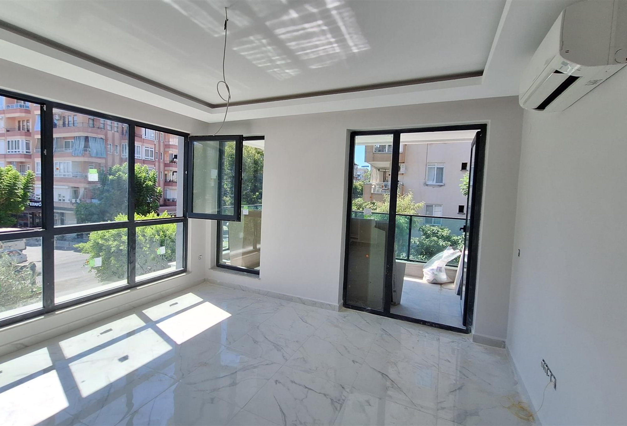 Luxuriöses 1+1 Apartment mit Bergblick, Alanya Zentrum