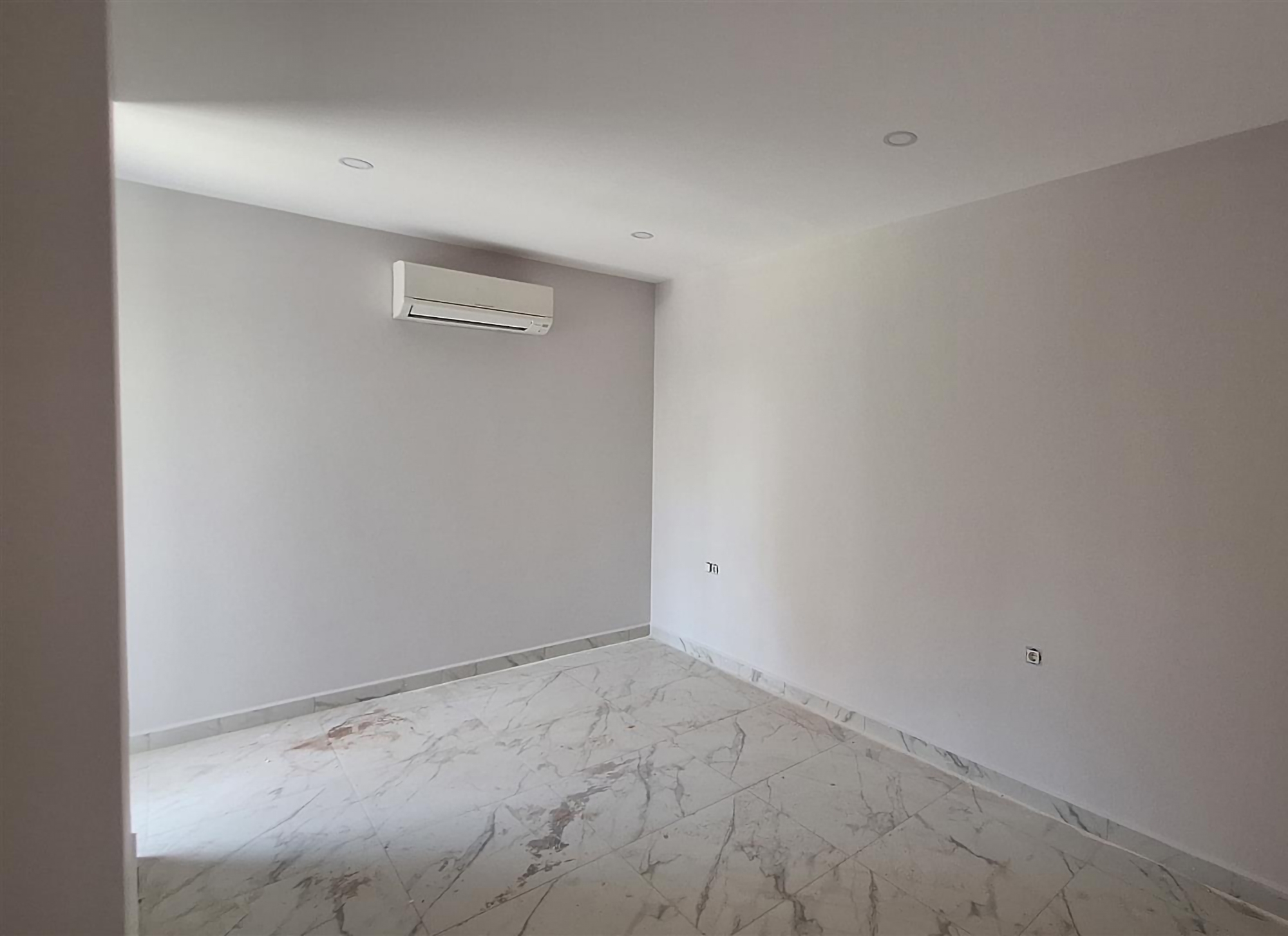 Luxuriöses 1+1 Apartment mit Bergblick, Alanya Zentrum