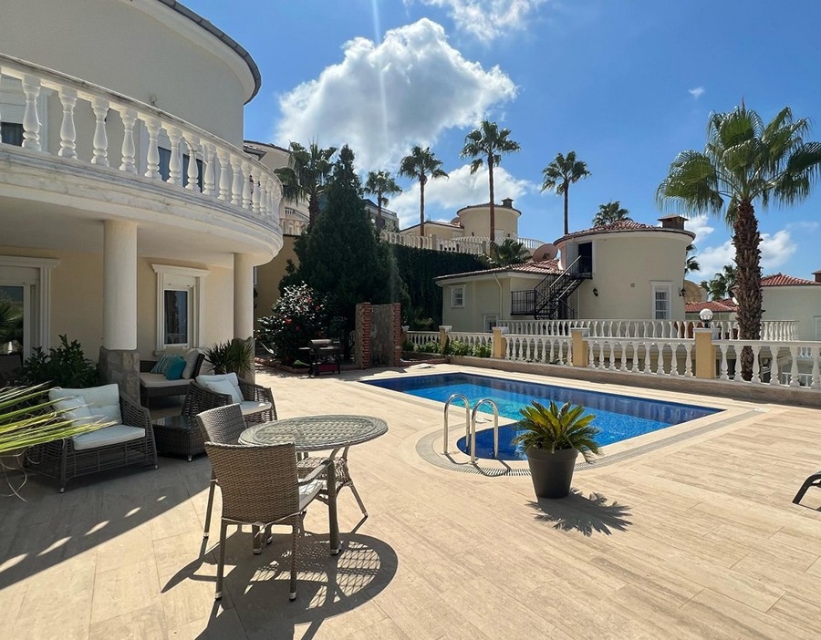 Mountain View 3+1 Villa in Kargicak, Alanya