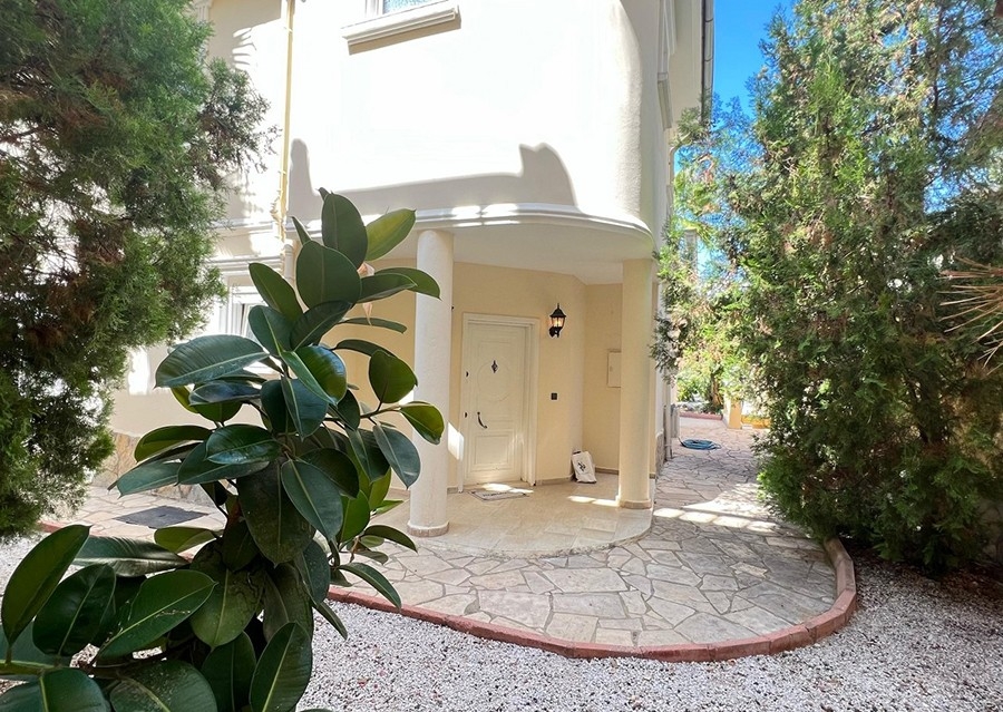 Mountain View 3+1 Villa in Kargicak, Alanya