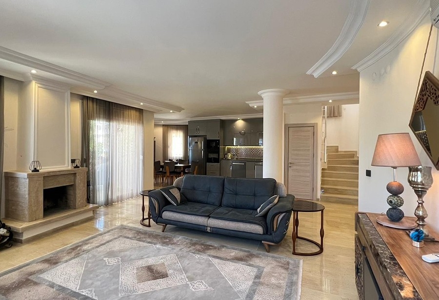 Mountain View 3+1 Villa in Kargicak, Alanya