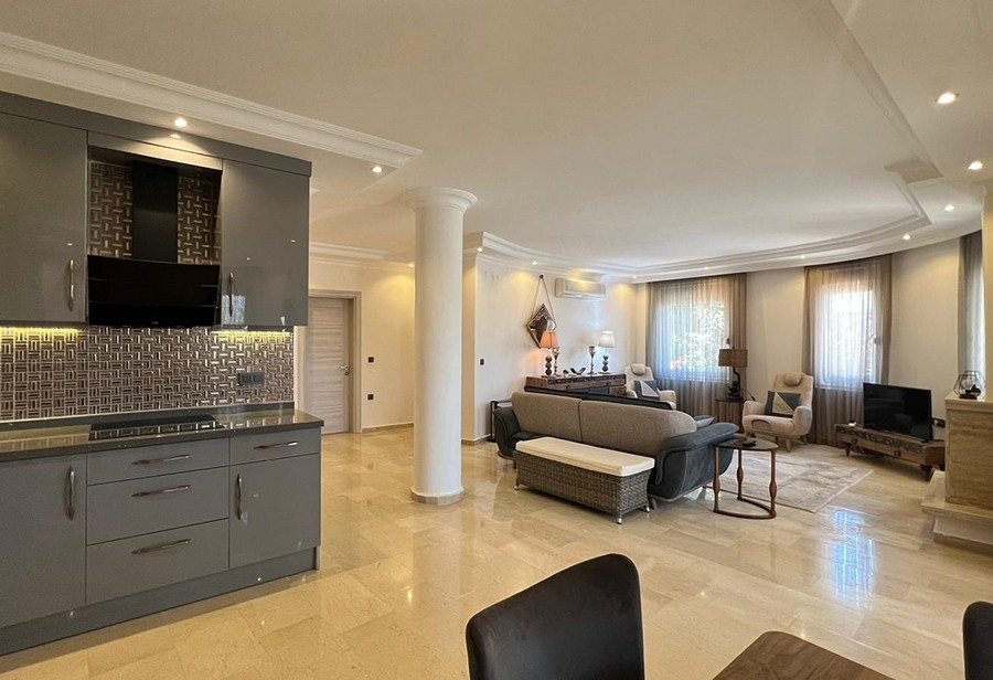 Mountain View 3+1 Villa in Kargicak, Alanya