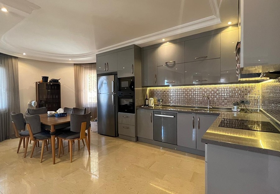Mountain View 3+1 Villa in Kargicak, Alanya