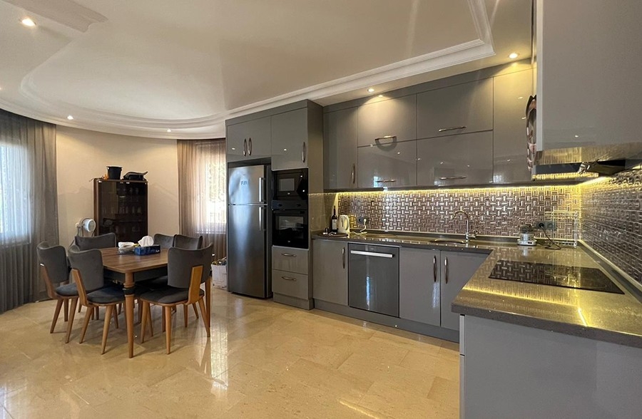 Mountain View 3+1 Villa in Kargicak, Alanya