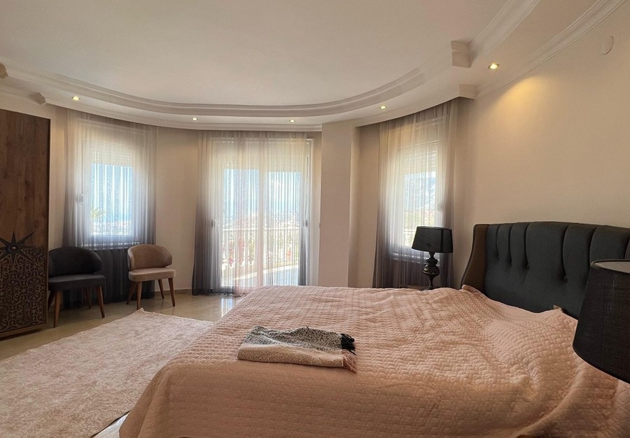 Mountain View 3+1 Villa in Kargicak, Alanya