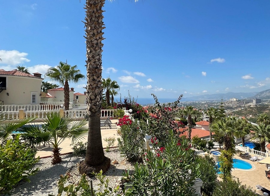 Mountain View 3+1 Villa in Kargicak, Alanya