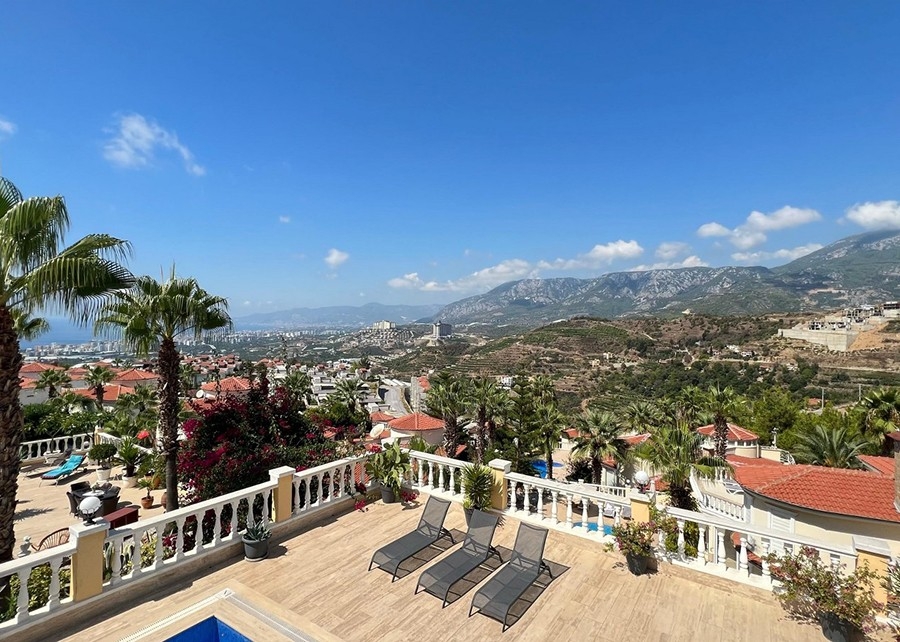 Mountain View 3+1 Villa in Kargicak, Alanya