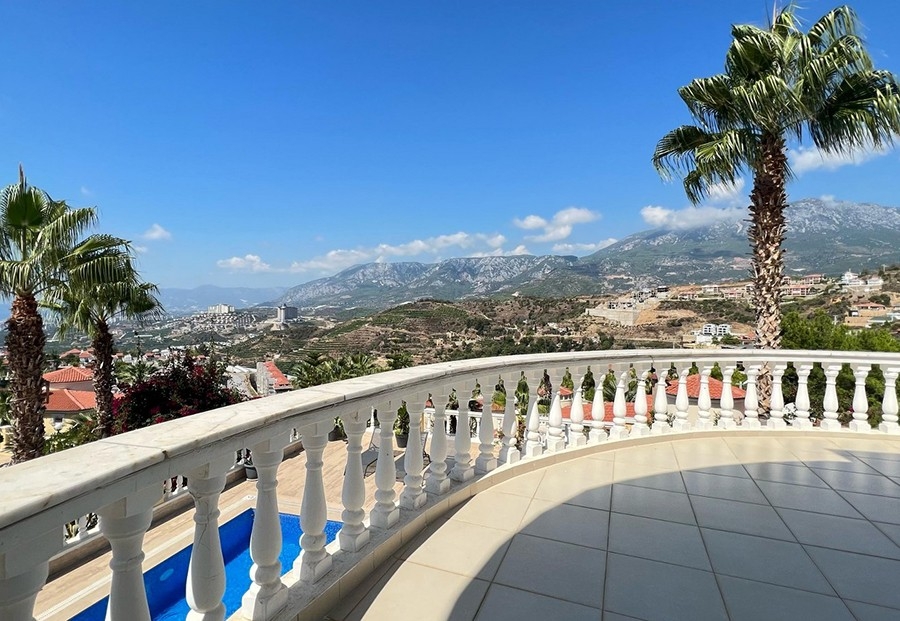 Mountain View 3+1 Villa in Kargicak, Alanya
