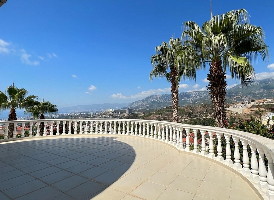 Mountain View 3+1 Villa in Kargicak, Alanya