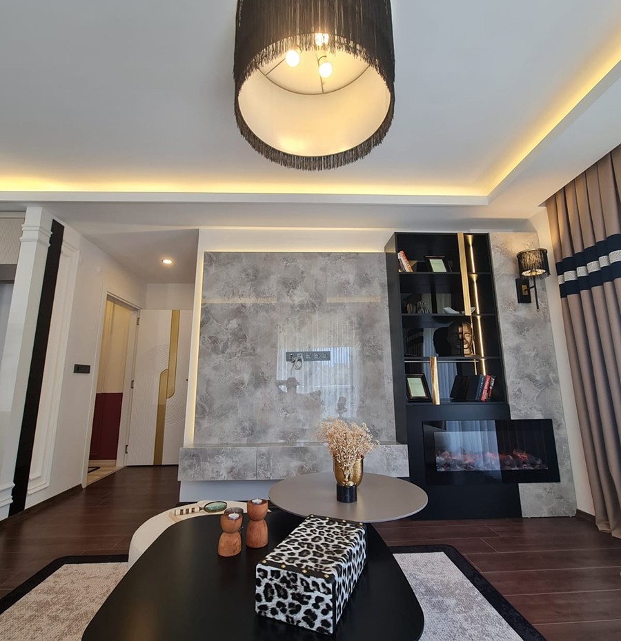Spacious 2+1 Apartment in Alanya City Center with Mountain View