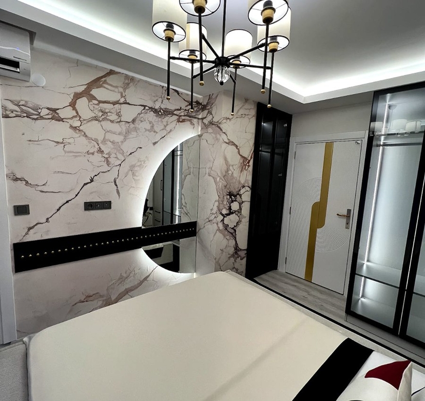 Spacious 2+1 Apartment in Alanya City Center with Mountain View