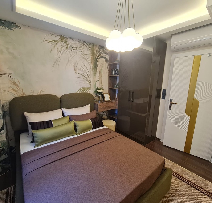 Spacious 2+1 Apartment in Alanya City Center with Mountain View