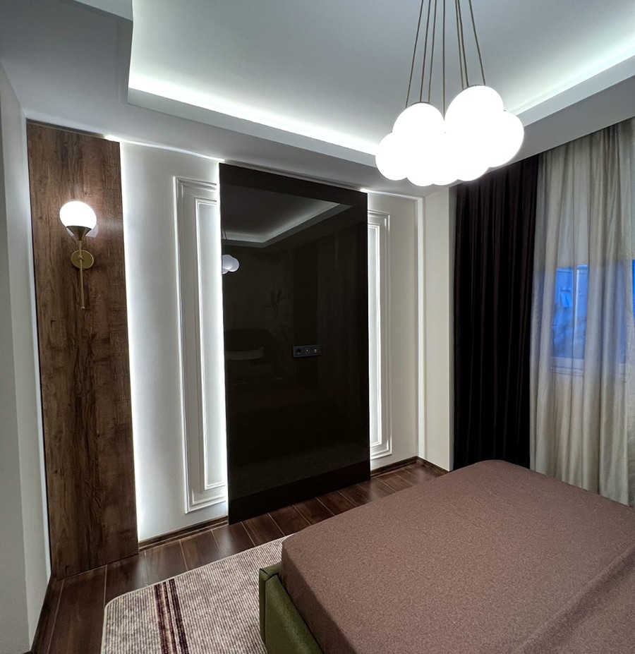 Spacious 2+1 Apartment in Alanya City Center with Mountain View