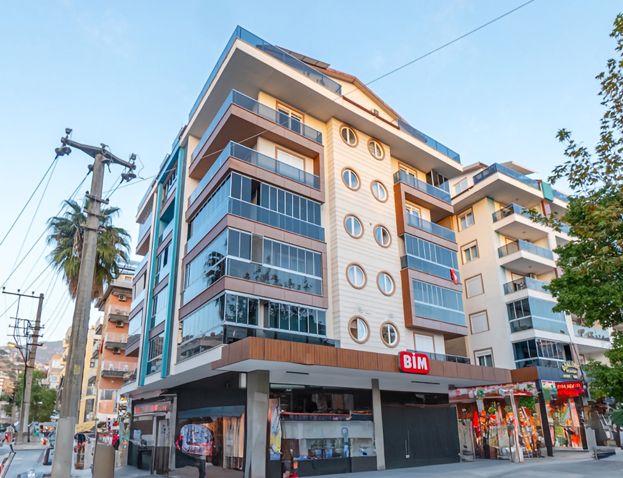Luxuriöses 2+1 Penthouse mit Bergblick im Zentrum von Alanya