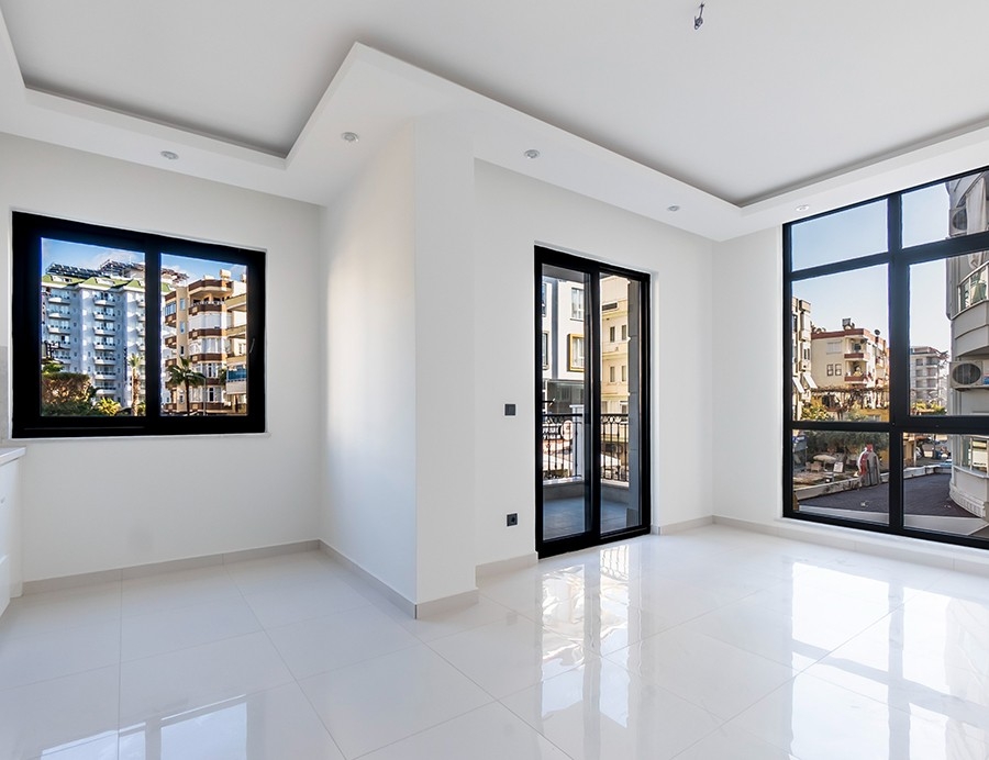 Luxury 1+1 Apartment with Mountain View, Alanya Center