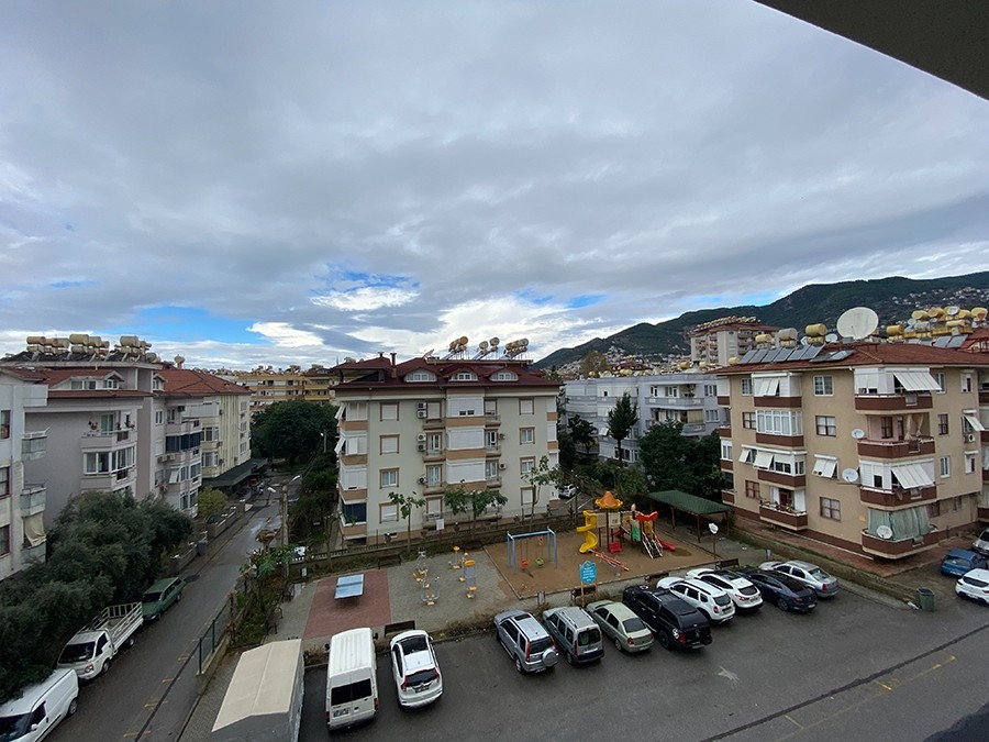 Bjergudsigt 1+1 Lejlighed i Alanya Centrum