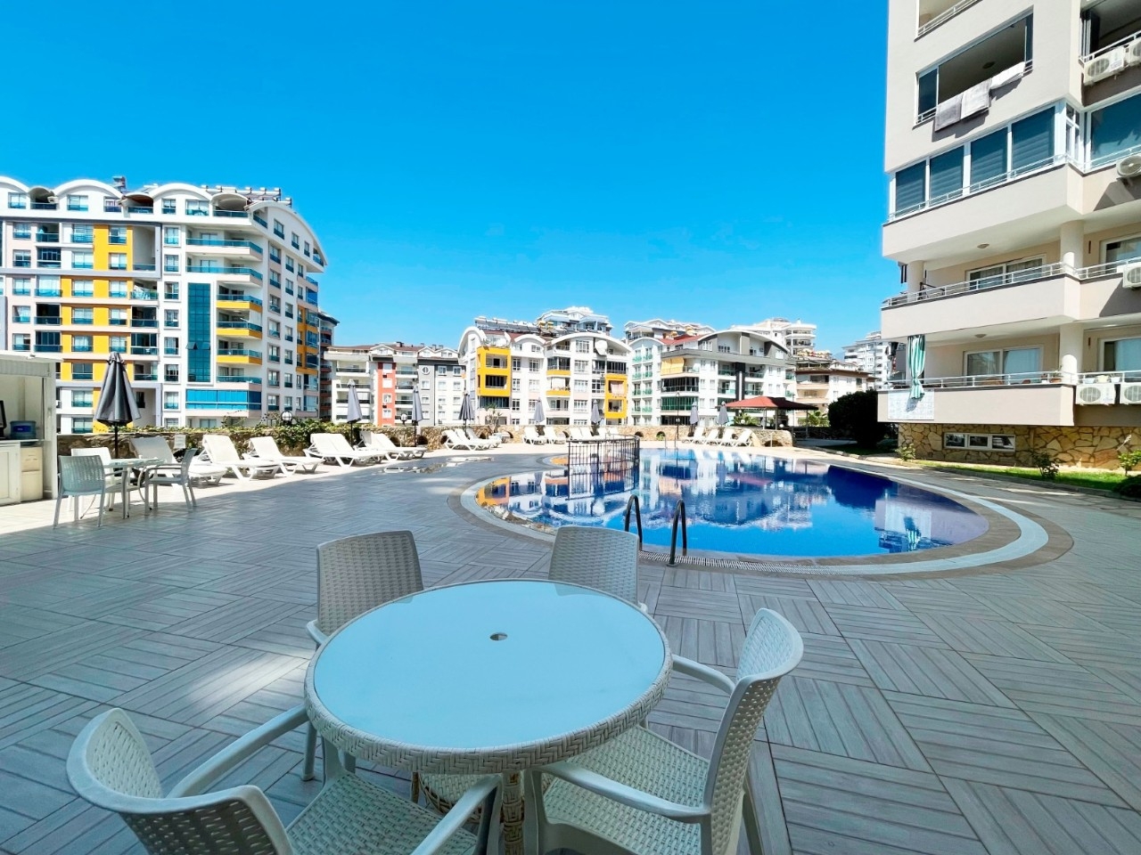 Stunning 2+1 Apartment with Sea and Castle Views, Alanya Tosmur
