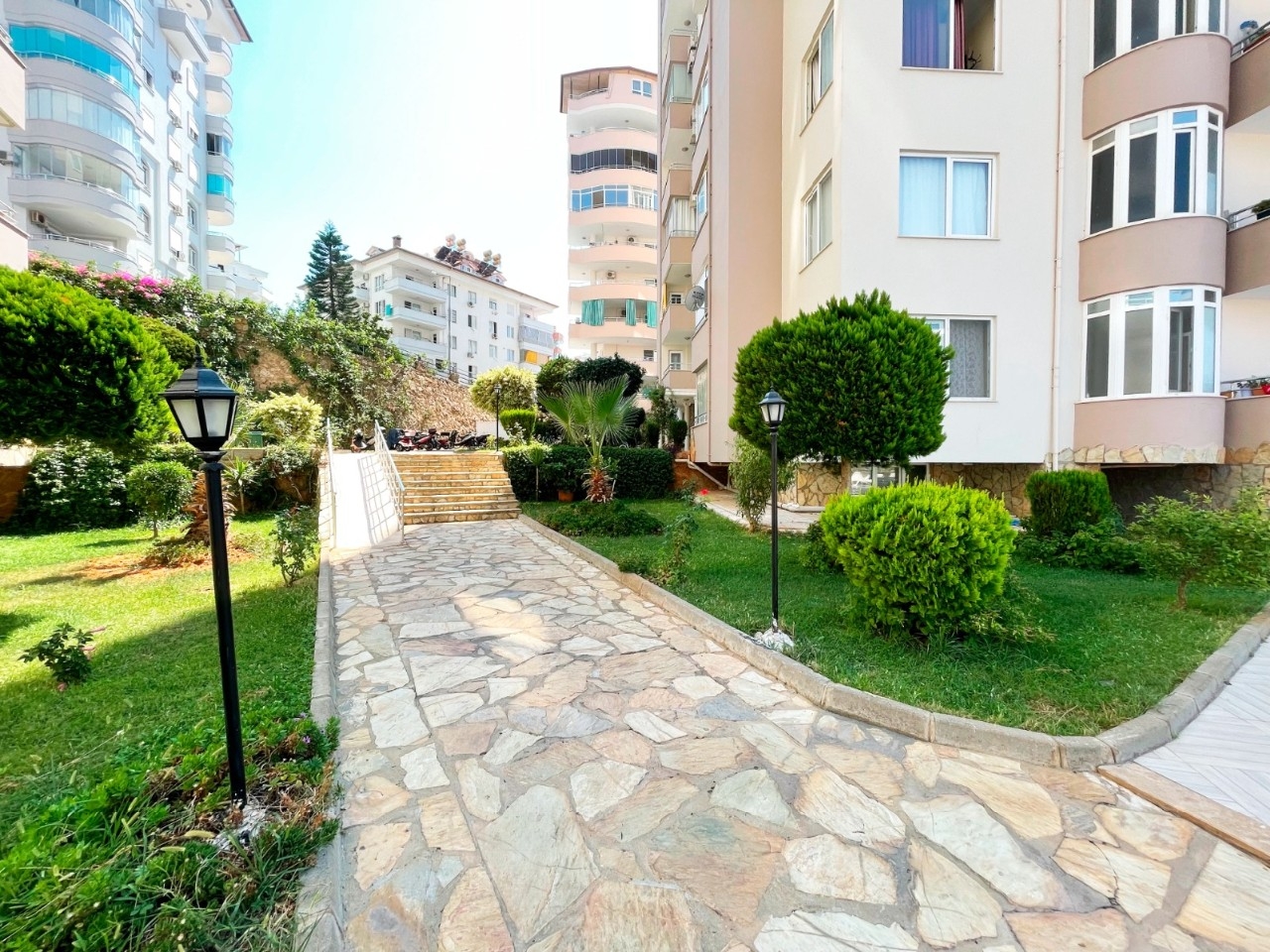 Stunning 2+1 Apartment with Sea and Castle Views, Alanya Tosmur