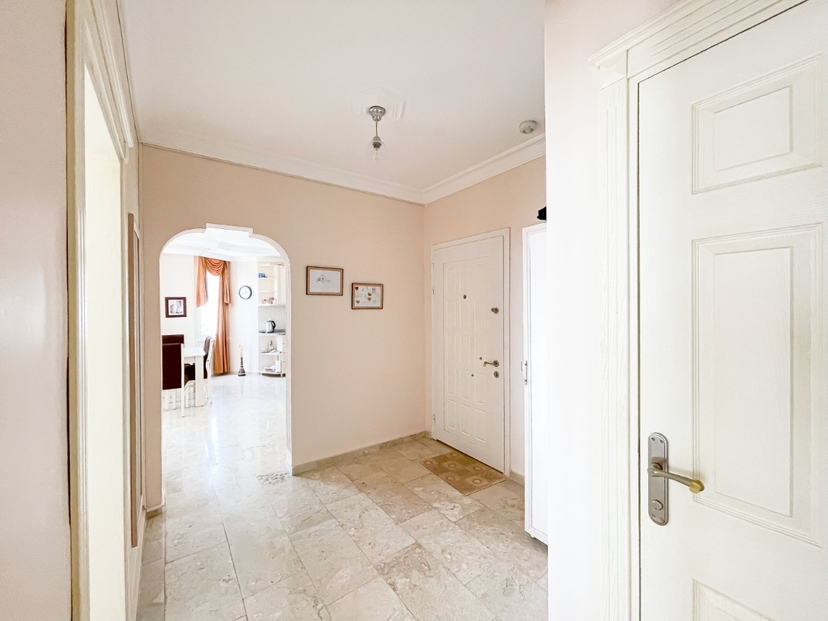 Stunning 2+1 Apartment with Sea and Castle Views, Alanya Tosmur