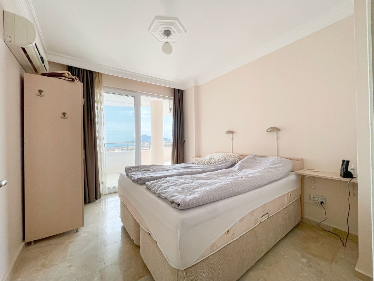 Stunning 2+1 Apartment with Sea and Castle Views, Alanya Tosmur