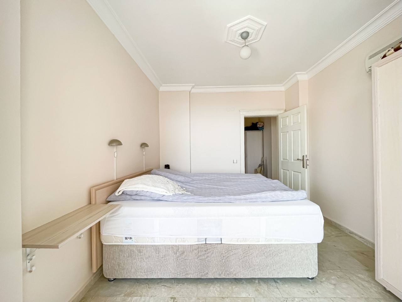 Stunning 2+1 Apartment with Sea and Castle Views, Alanya Tosmur