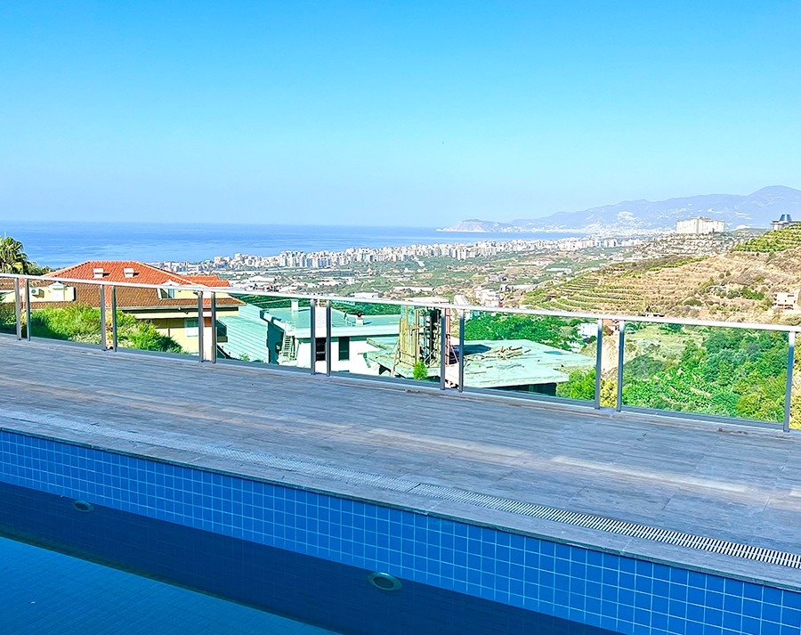 Stunning 5+1 Villa with Sea and Castle Views in Kargicak, Alanya