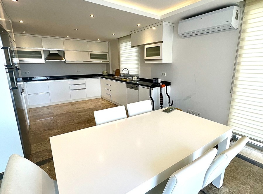 Stunning 5+1 Villa with Sea and Castle Views in Kargicak, Alanya
