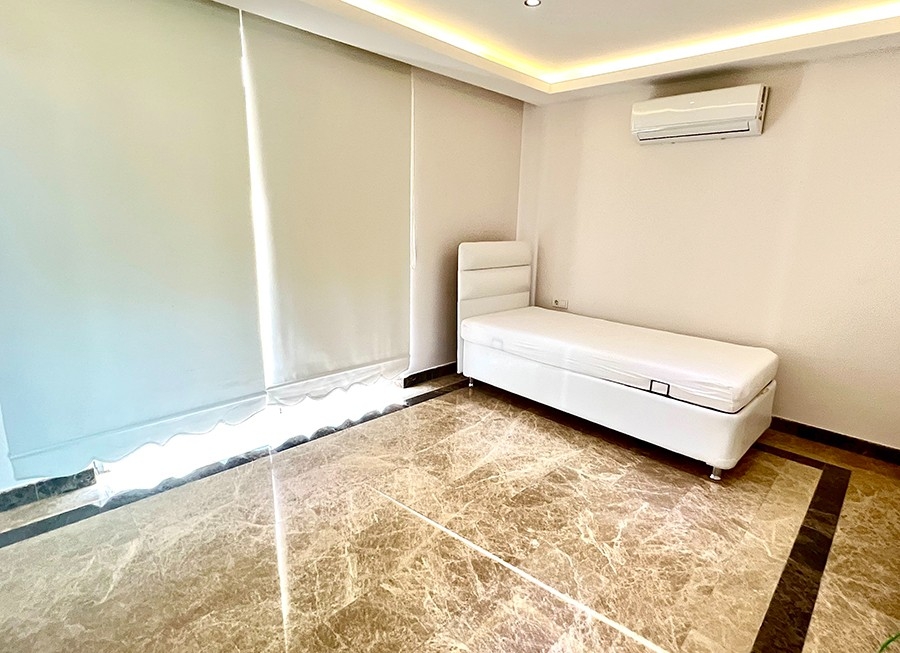 Stunning 5+1 Villa with Sea and Castle Views in Kargicak, Alanya