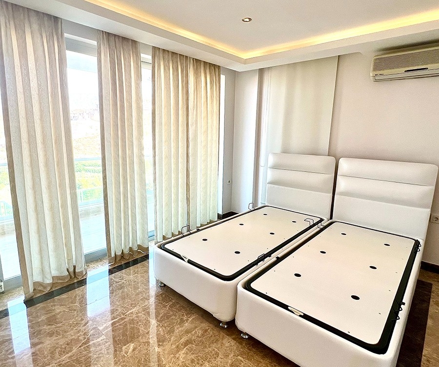 Stunning 5+1 Villa with Sea and Castle Views in Kargicak, Alanya
