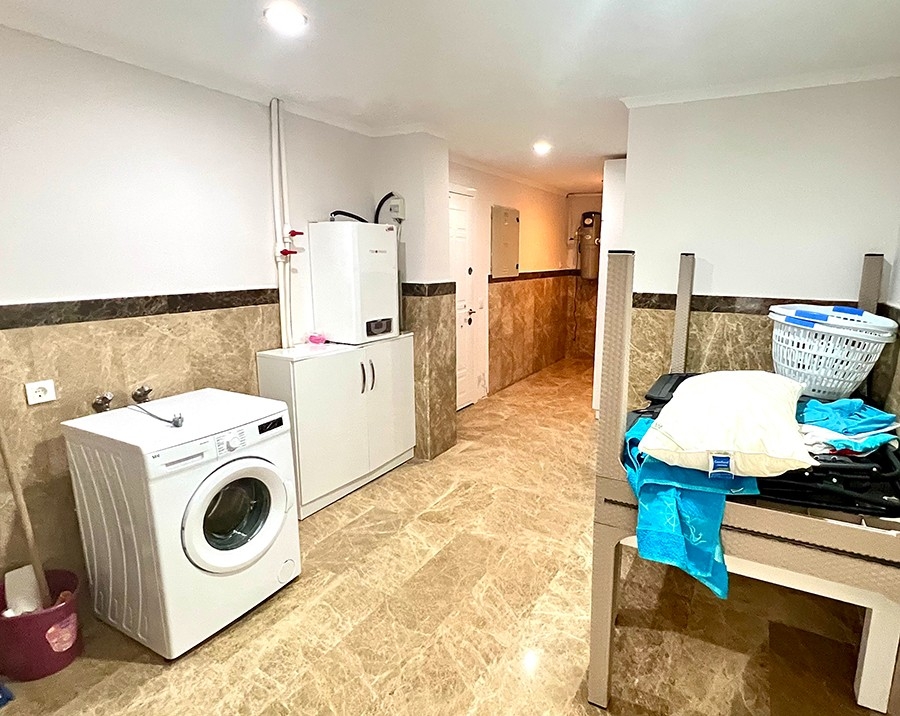 Stunning 5+1 Villa with Sea and Castle Views in Kargicak, Alanya