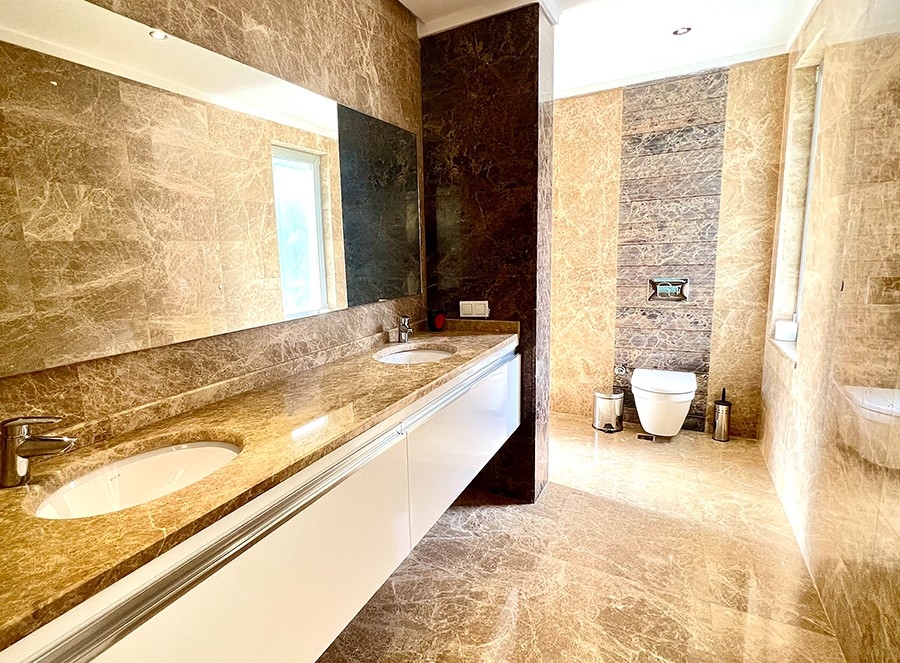 Stunning 5+1 Villa with Sea and Castle Views in Kargicak, Alanya