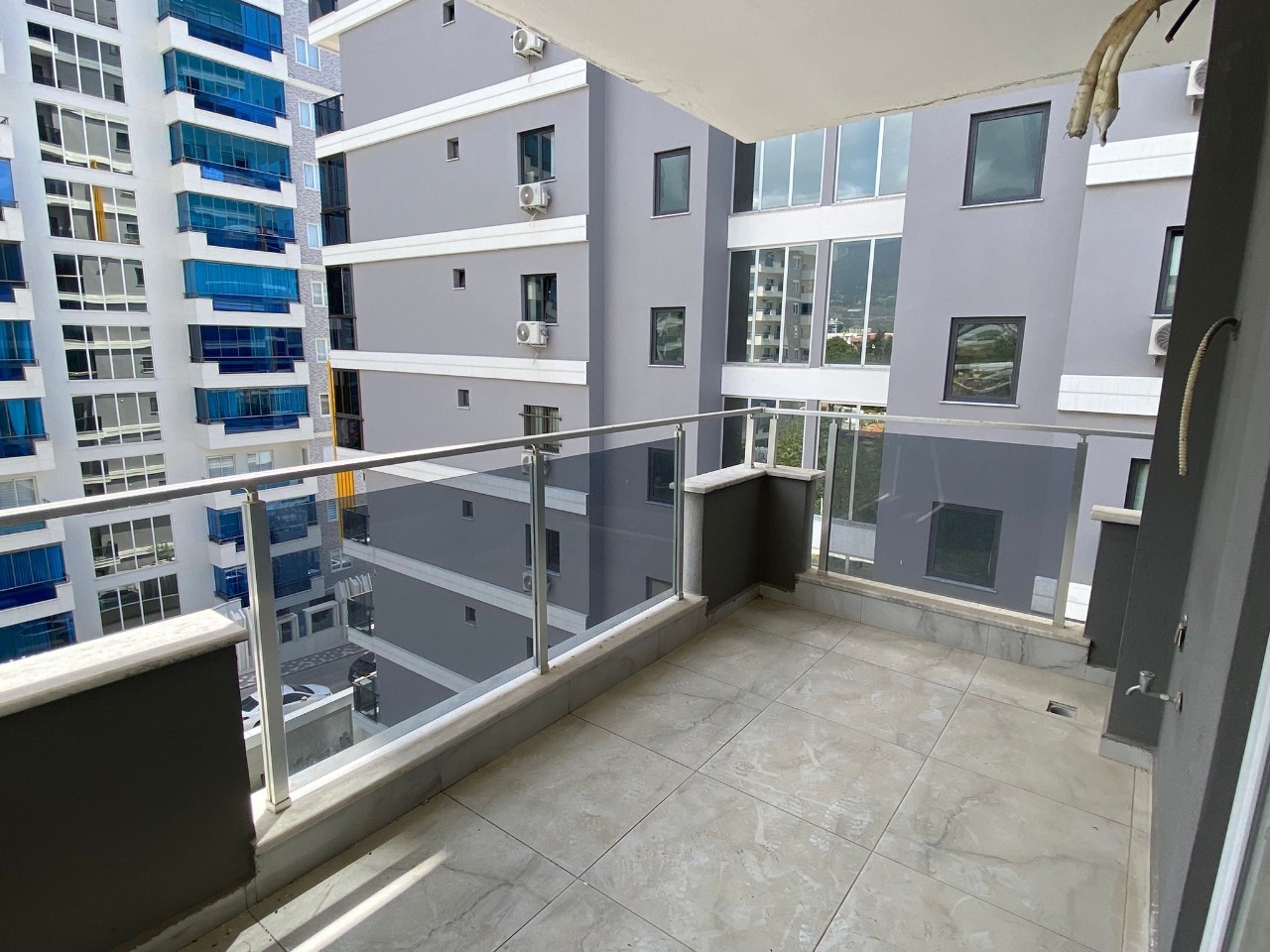 Ylellinen 1+1 Asunto Vuorinäköalalla Mahmutlarissa, Alanyassa