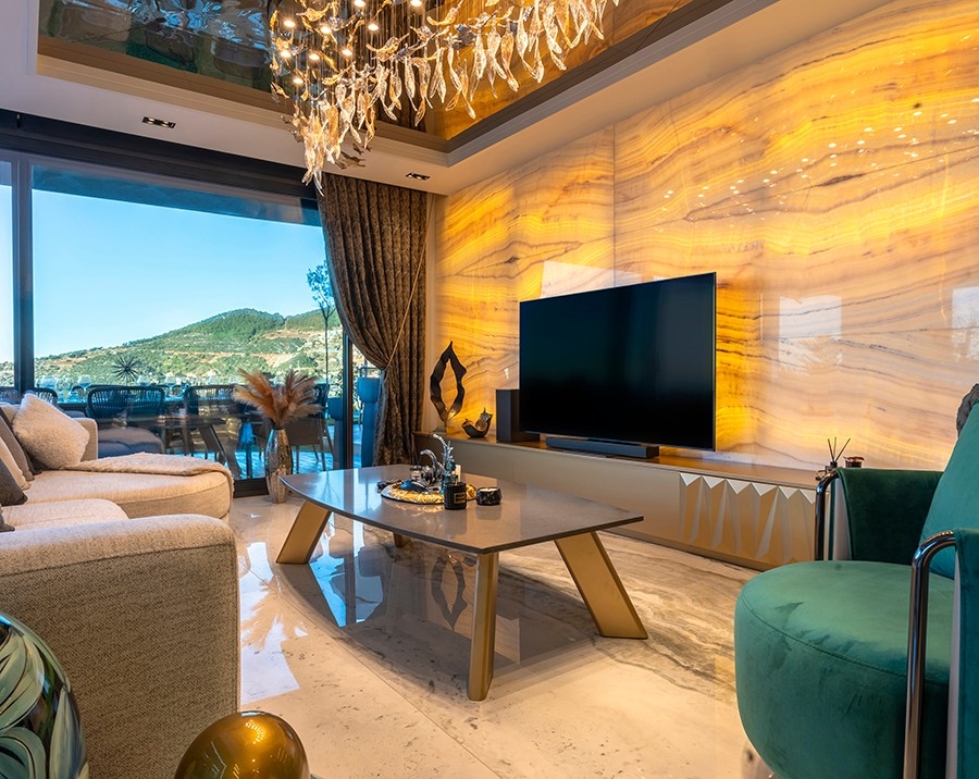 Luxury 3+1 Villa with Sea and Castle Views, Alanya - Bektas