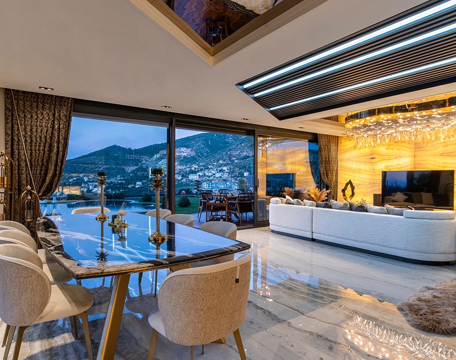 Luxury 3+1 Villa with Sea and Castle Views, Alanya - Bektas