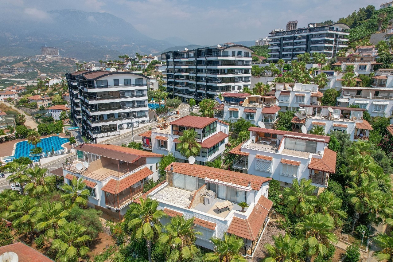 Luxurious Mountain View Villa in Kargicak, Alanya