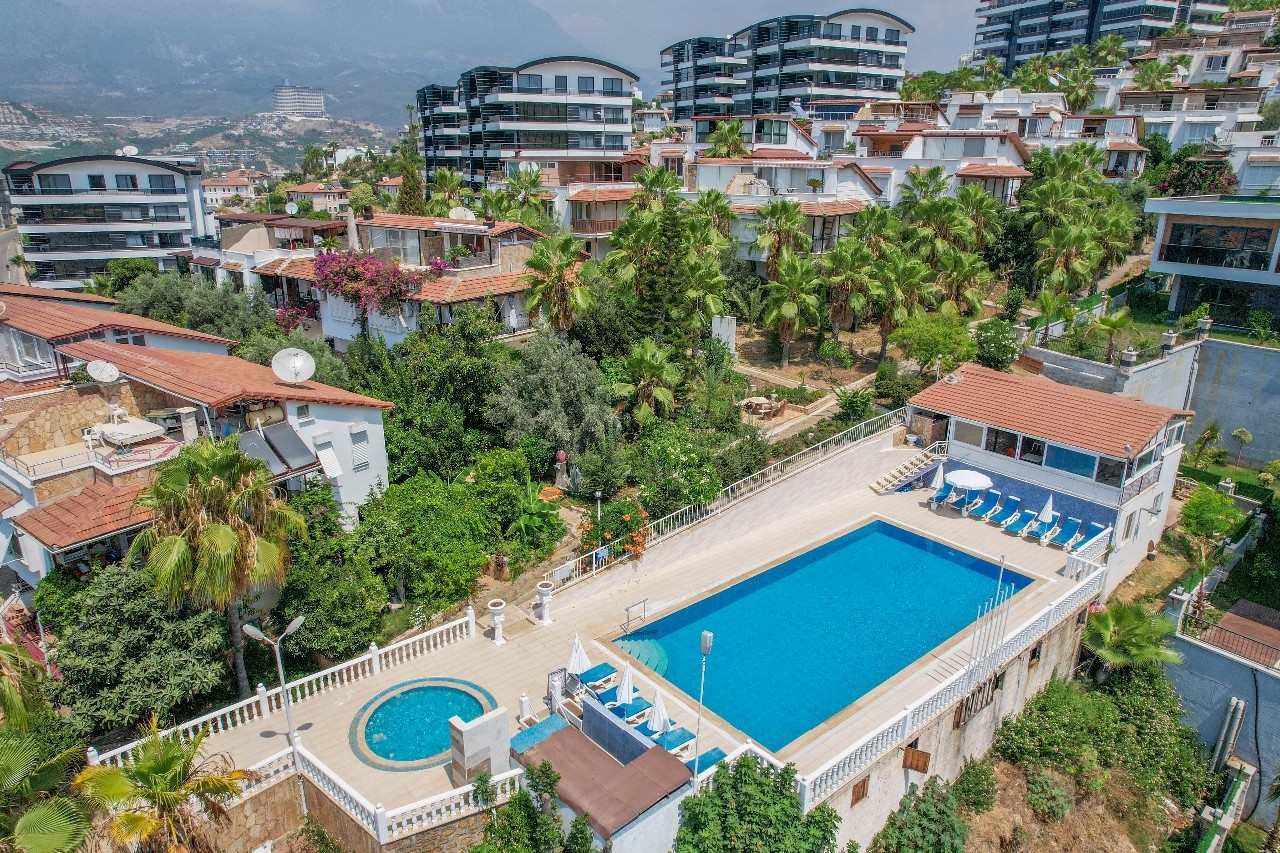 Luxurious Mountain View Villa in Kargicak, Alanya