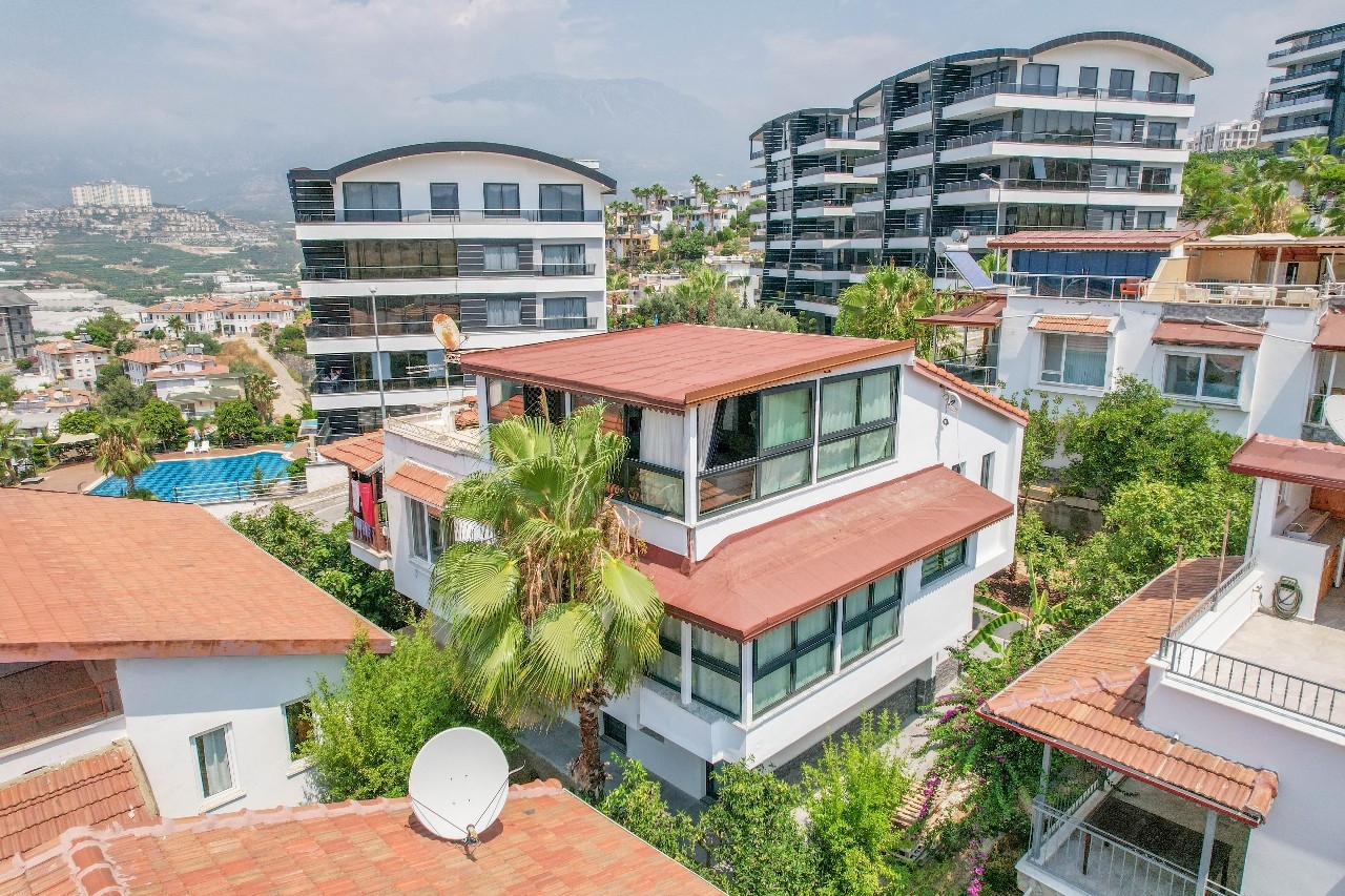 Luxurious Mountain View Villa in Kargicak, Alanya