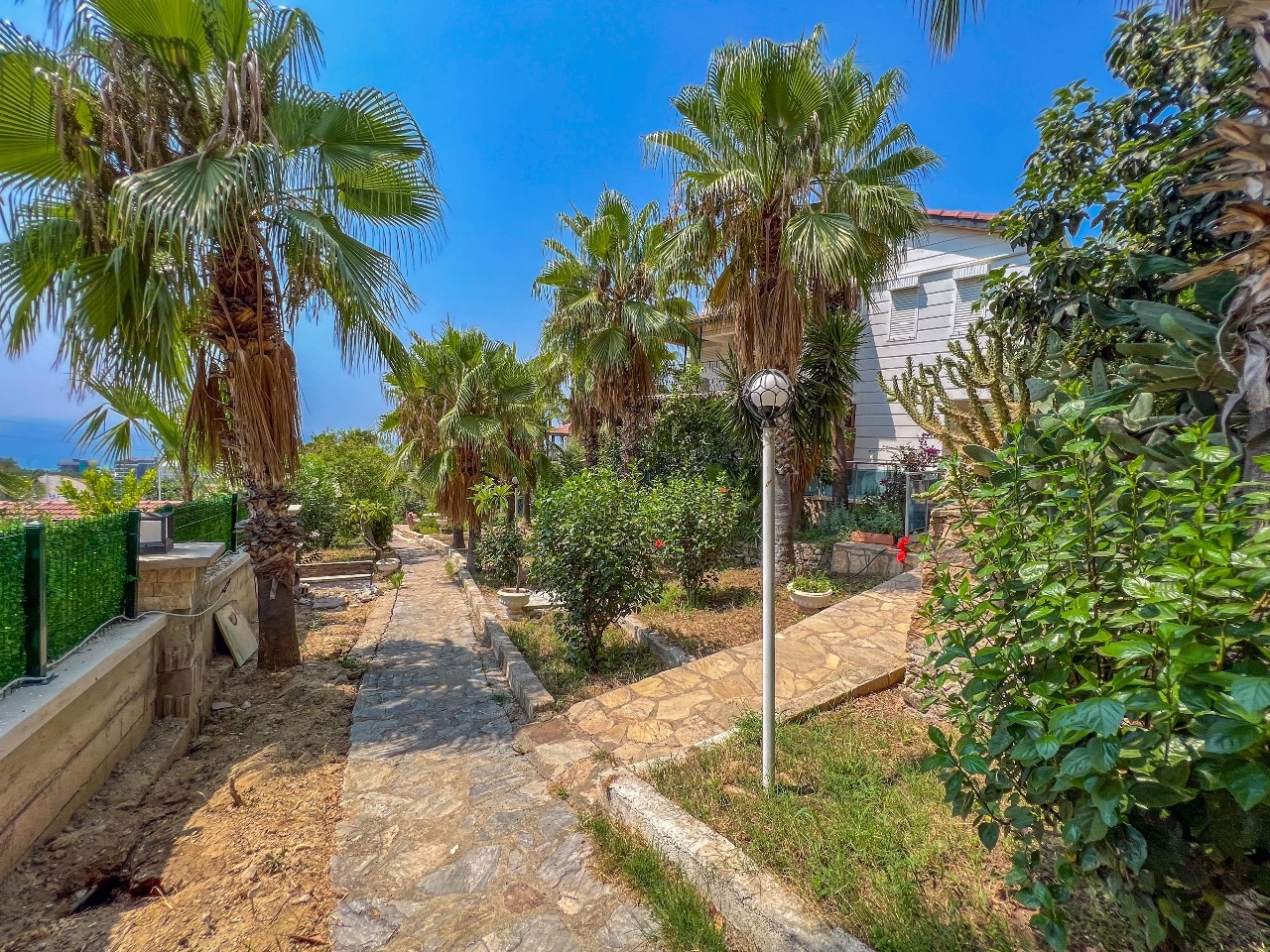 Luxurious Mountain View Villa in Kargicak, Alanya