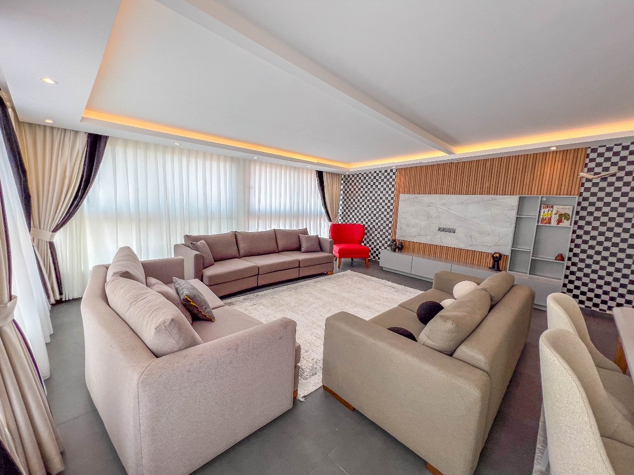 Luxurious Mountain View Villa in Kargicak, Alanya