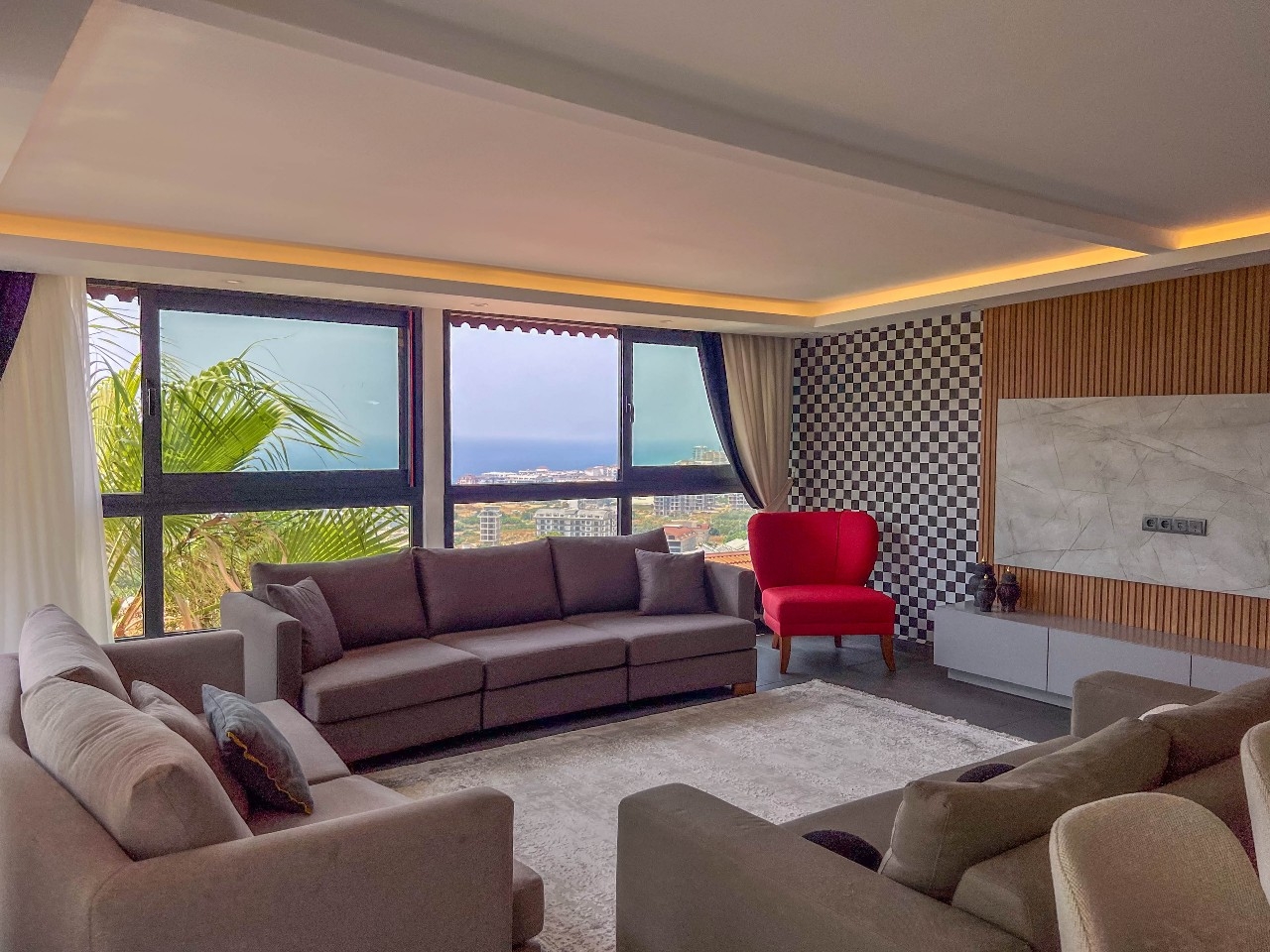 Luxurious Mountain View Villa in Kargicak, Alanya