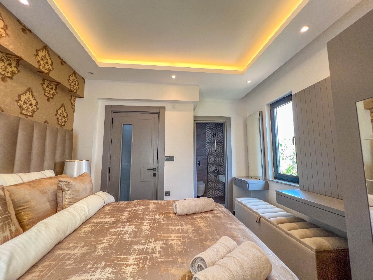 Luxurious Mountain View Villa in Kargicak, Alanya
