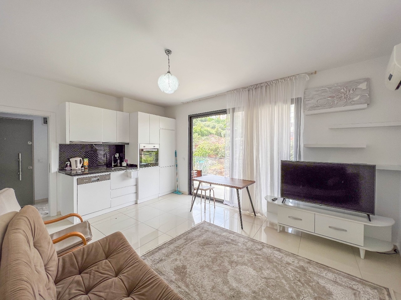 Luxury 1+1 Apartment with Mountain Views, Alanya - Kestel