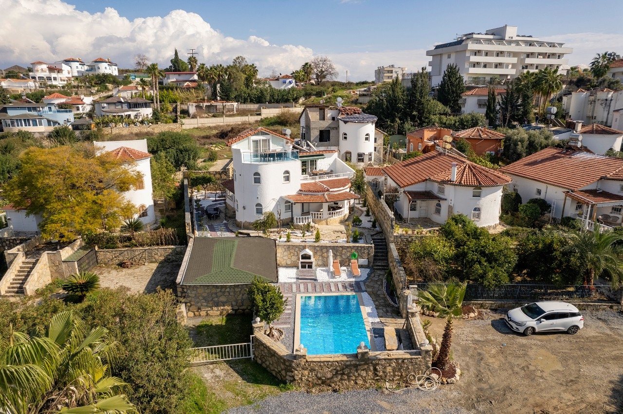 Luksuriøs 5+1 Bjergudsigt Villa i Turkler, Alanya